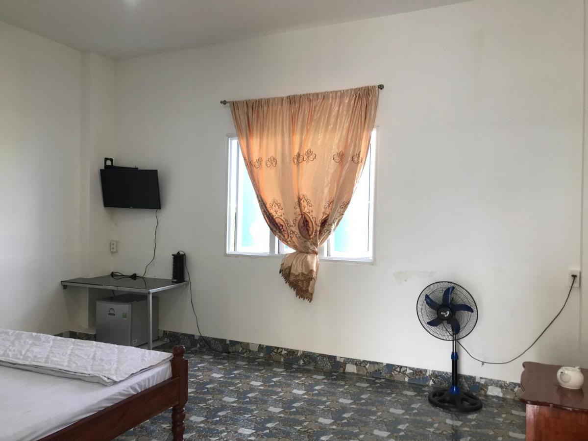Homestay Villa Chau Doc Esterno foto