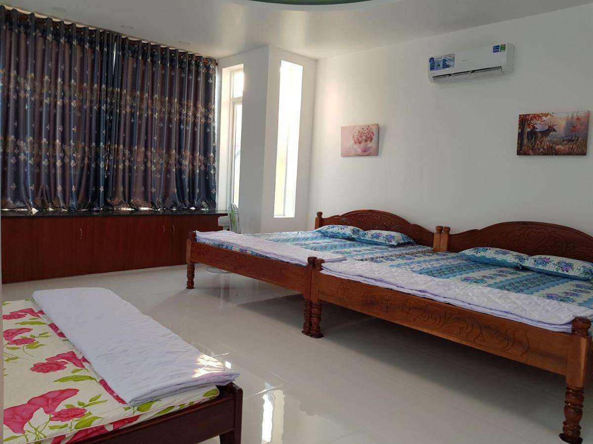 Homestay Villa Chau Doc Esterno foto