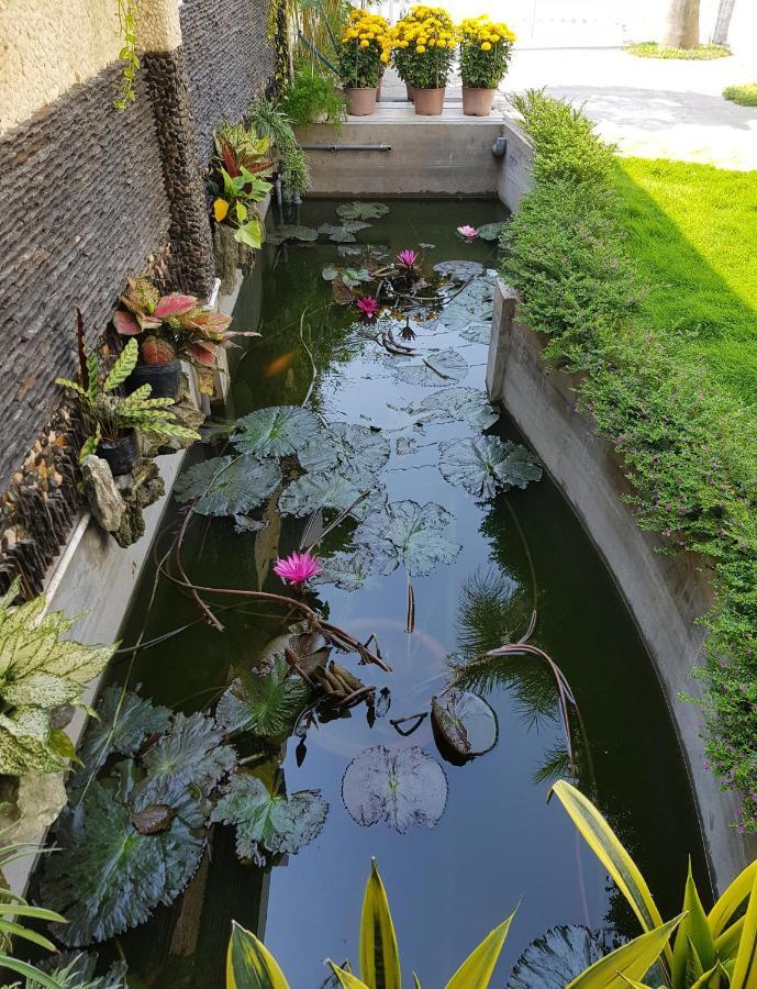 Homestay Villa Chau Doc Esterno foto