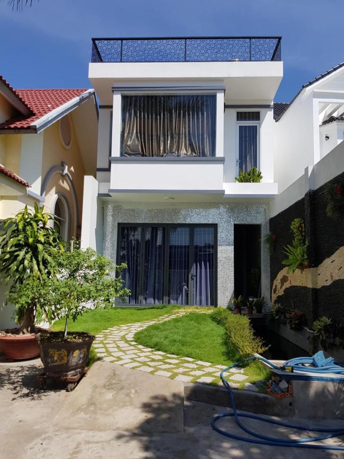 Homestay Villa Chau Doc Esterno foto